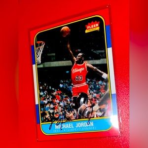 FLEER 1986 MICHAEL JORDAN CARD SIGNED